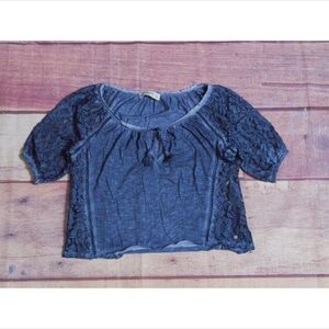 Women's Abercrombie & Fitch Navy Lace Sleeve Crop Top small